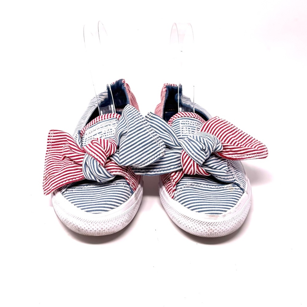 Converse - Picture 2 of 8